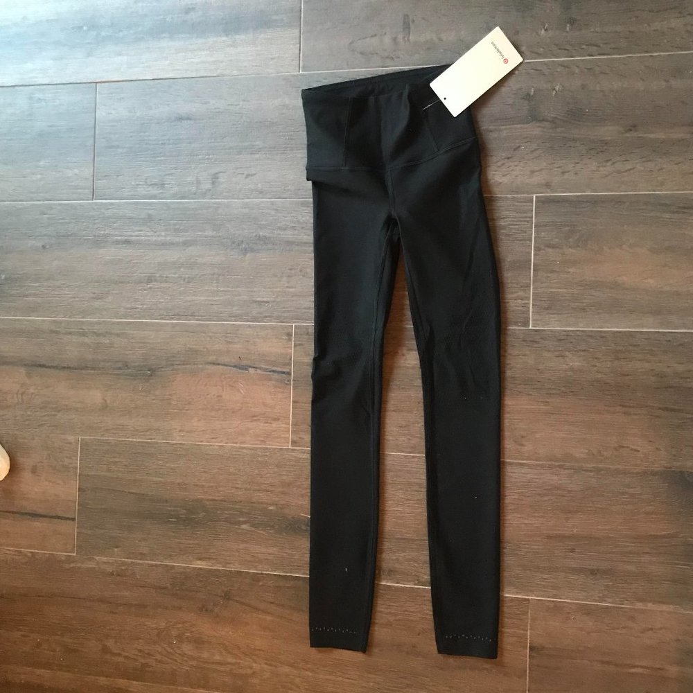 Lululemon In Focus Run Tight - Picture 4 of 6